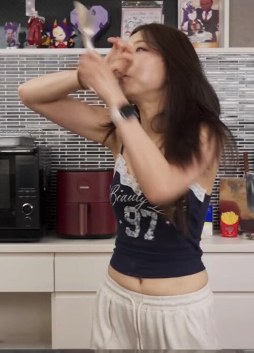 wTCRrv.jpg