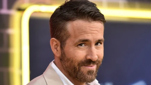 ef4c1d8f1ca5 ryan reynolds at premiere.jpg